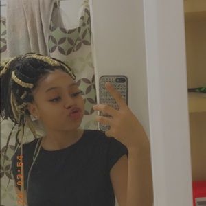 Meet your Posher, Arrisa